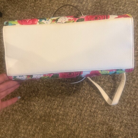 JUICY COUTURE RED ROSE BOUQUET TOTE - Picture 6 of 6